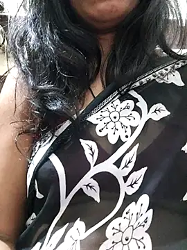 Snapshot of Janu-hasena chatting on November 3, 2025, 7:06 pm Janu-hasena online show from November 3, 2025, 7:06 pm