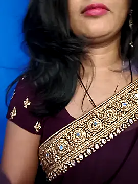 Snapshot of Janu-hasena chatting on April 3, 2026, 10:43 am Janu-hasena online show from April 3, 2026, 10:43 am
