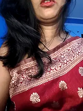 Snapshot of Janu-hasena chatting on April 18, 2026, 8:09 pm Janu-hasena online show from April 18, 2026, 8:09 pm