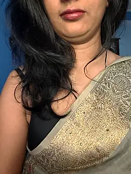 Snapshot of Janu-hasena chatting on April 11, 2026, 1:13 am Janu-hasena online show from April 11, 2026, 1:13 am