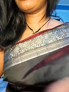 Snapshot of Janu-hasena chatting on April 14, 2026, 1:54 am Janu-hasena online show from April 14, 2026, 1:54 am