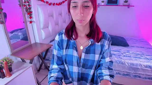 Snapshot of Laaura-Velez chatting on November 28, 2025, 1:22 pm Laaura-Velez online show from November 28, 2025, 1:22 pm