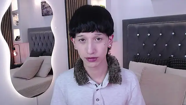 Snapshot of Emo_Boy_ chatting on May 23, 2026, 8:30 pm Emo Boy online show from May 23, 2026, 8:30 pm