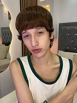 Snapshot of Emo_Boy_ chatting on May 9, 2026, 8:56 pm Emo Boy online show from May 9, 2026, 8:56 pm