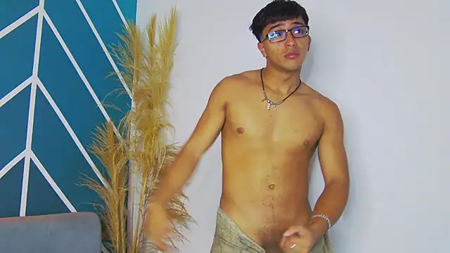 Snapshot of Stefano_Calle chatting on December 4, 2025, 12:48 pm Stefano Calle online show from December 4, 2025, 12:48 pm