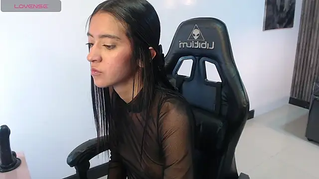 Snapshot of Dahyan_ch chatting on November 25, 2025, 5:02 pm Dahyan ch online show from November 25, 2025, 5:02 pm