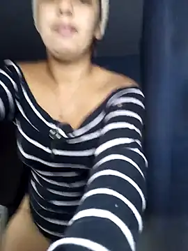 Snapshot of Dafne_linda chatting on December 2, 2025, 10:22 pm Dafne linda online show from December 2, 2025, 10:22 pm