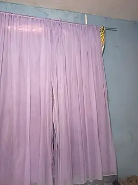 Snapshot of Dafne_linda chatting on October 28, 2025, 1:10 pm Dafne linda online show from October 28, 2025, 1:10 pm