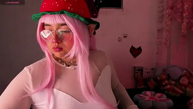 Snapshot of Emilycollei chatting on December 3, 2025, 4:46 am Emilycollei online show from December 3, 2025, 4:46 am