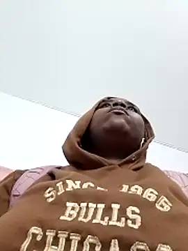 Snapshot of NaomiGrace_ chatting on November 6, 2025, 10:52 am NaomiGrace online show from November 6, 2025, 10:52 am