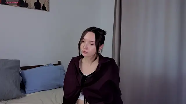 Snapshot of SylviaHamilton chatting on October 14, 2025, 7:42 am SylviaHamilton online show from October 14, 2025, 7:42 am