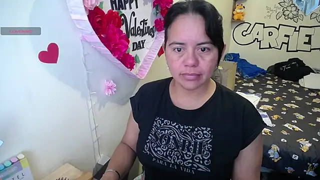 Snapshot of Miss__kendra_ chatting on July 1, 2026, 12:27 pm Miss kendra online show from July 1, 2026, 12:27 pm