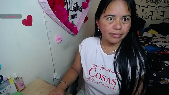 Snapshot of Miss__kendra_ chatting on July 21, 2026, 2:40 pm Miss kendra online show from July 21, 2026, 2:40 pm