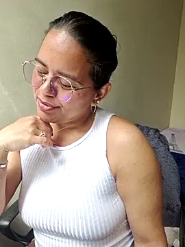 Snapshot of Miss__kendra_ chatting on November 1, 2025, 2:55 pm Miss kendra online show from November 1, 2025, 2:55 pm