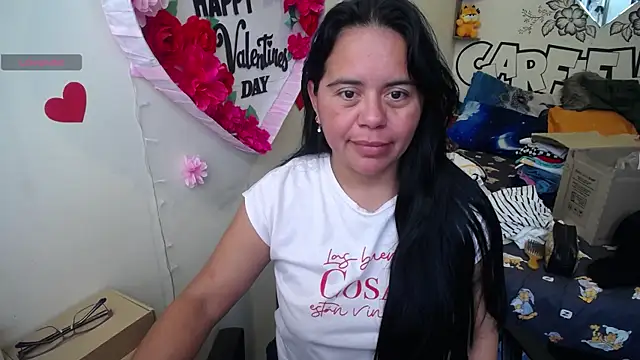 Snapshot of Miss__kendra_ chatting on July 8, 2026, 2:07 pm Miss kendra online show from July 8, 2026, 2:07 pm