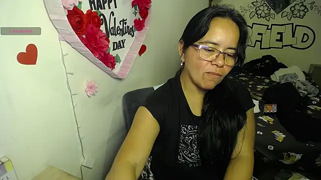 Snapshot of Miss__kendra_ chatting on July 2, 2026, 1:28 am Miss kendra online show from July 2, 2026, 1:28 am
