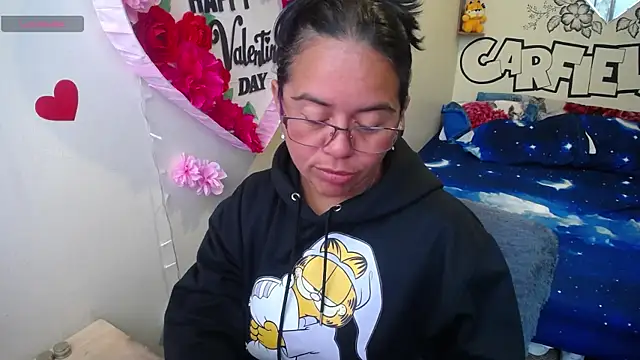 Miss  kendra  online show from May 5, 2026, 2:42 pm