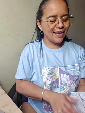 Snapshot of Miss__kendra_ chatting on November 9, 2025, 2:54 pm Miss kendra online show from November 9, 2025, 2:54 pm