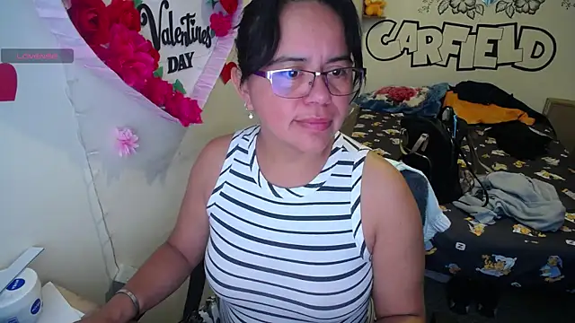 Snapshot of Miss__kendra_ chatting on June 26, 2026, 12:33 pm Miss kendra online show from June 26, 2026, 12:33 pm