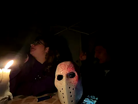 Chilangotrapp702 online show from October 21, 2025, 10:03 am