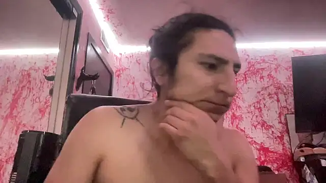 Chilangotrapp702 online show from February 4, 2026, 3:40 pm