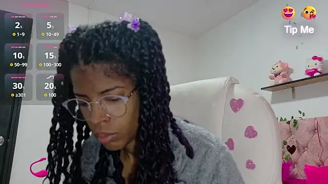 Snapshot of thianahorny chatting on March 9, 2026, 12:52 pm thianahorny online show from March 9, 2026, 12:52 pm