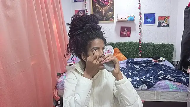 Snapshot of thianahorny chatting on July 11, 2026, 2:06 pm thianahorny online show from July 11, 2026, 2:06 pm