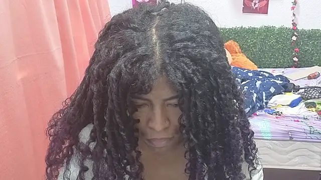 Snapshot of thianahorny chatting on July 10, 2026, 1:55 pm thianahorny online show from July 10, 2026, 1:55 pm