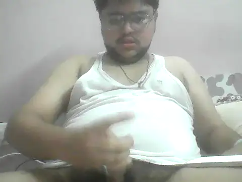 Snapshot of hotboy78624 chatting on November 8, 2025, 1:58 pm hotboy78624 online show from November 8, 2025, 1:58 pm