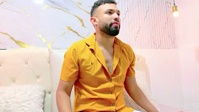 onlymen2025 online show from March 26, 2026, 12:58 pm