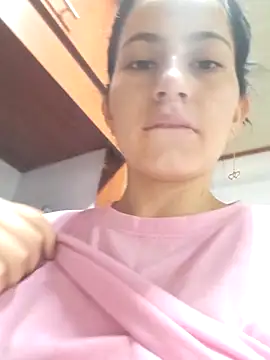 Snapshot of IAM_SARAH chatting on October 19, 2025, 4:32 pm IAM SARAH online show from October 19, 2025, 4:32 pm