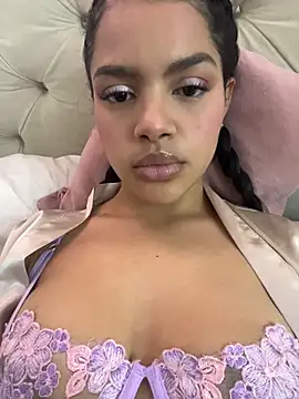 MeganHillss online show from April 25, 2026, 10:07 pm