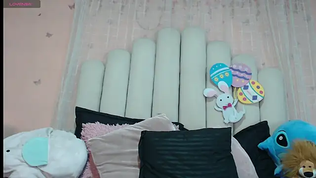 Snapshot of SweetRenata_ chatting on February 12, 2026, 11:32 am SweetRenata online show from February 12, 2026, 11:32 am