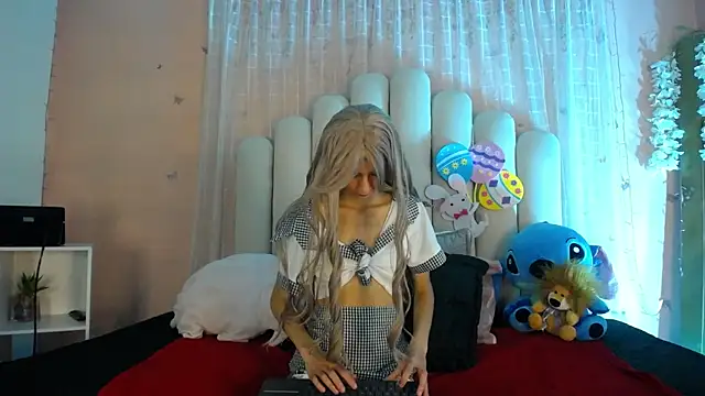 Snapshot of SweetRenata_ chatting on March 12, 2026, 11:47 am SweetRenata online show from March 12, 2026, 11:47 am