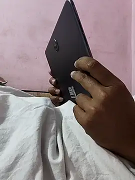 vickymtrb online show from March 9, 2026, 6:39 am