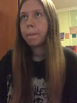 Snapshot of LunaVirelle chatting on May 19, 2026, 6:59 pm LunaVirelle online show from May 19, 2026, 6:59 pm