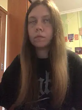 Snapshot of LunaVirelle chatting on May 23, 2026, 3:22 pm LunaVirelle online show from May 23, 2026, 3:22 pm