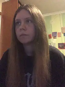 Snapshot of LunaVirelle chatting on June 4, 2026, 6:01 pm LunaVirelle online show from June 4, 2026, 6:01 pm