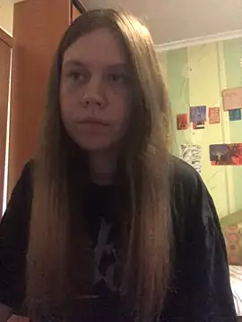 Snapshot of LunaVirelle chatting on July 19, 2026, 5:32 pm LunaVirelle online show from July 19, 2026, 5:32 pm