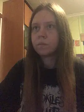 Snapshot of LunaVirelle chatting on August 5, 2026, 6:13 pm LunaVirelle online show from August 5, 2026, 6:13 pm