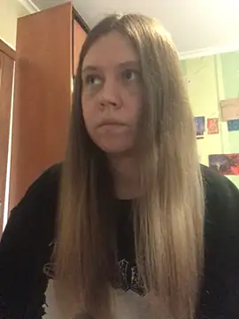 Snapshot of LunaVirelle chatting on July 8, 2026, 4:07 pm LunaVirelle online show from July 8, 2026, 4:07 pm