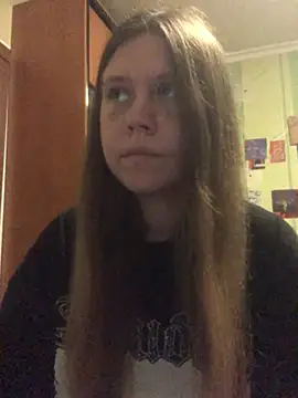 Snapshot of LunaVirelle chatting on July 21, 2026, 6:53 pm LunaVirelle online show from July 21, 2026, 6:53 pm