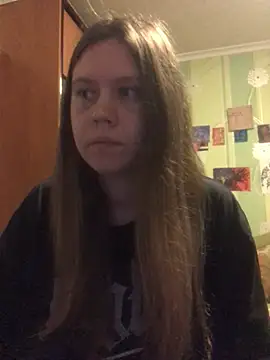 Snapshot of LunaVirelle chatting on June 7, 2026, 6:46 pm LunaVirelle online show from June 7, 2026, 6:46 pm