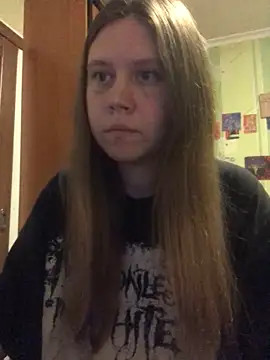 Snapshot of LunaVirelle chatting on June 17, 2026, 7:35 pm LunaVirelle online show from June 17, 2026, 7:35 pm