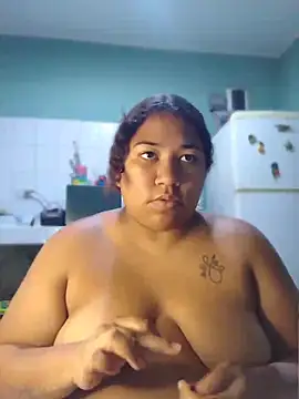 Snapshot of AprilBelmore chatting on March 16, 2026, 4:43 pm AprilBelmore online show from March 16, 2026, 4:43 pm