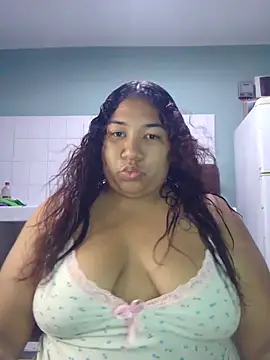 Snapshot of AprilBelmore chatting on March 13, 2026, 6:18 am AprilBelmore online show from March 13, 2026, 6:18 am