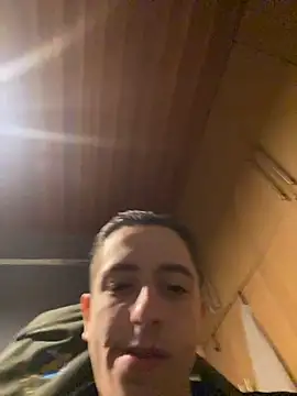 Snapshot of Asimako chatting on December 15, 2025, 6:58 pm Asimako online show from December 15, 2025, 6:58 pm