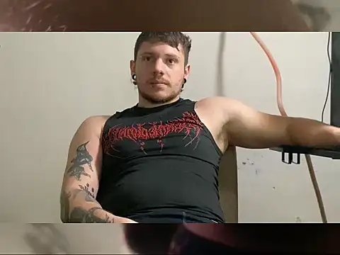 Snapshot of Skol_100802 chatting on October 25, 2025, 10:36 am Skol 100802 online show from October 25, 2025, 10:36 am