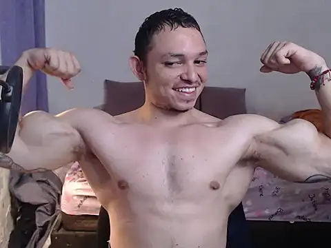 Snapshot of BigMontainsRock chatting on December 17, 2025, 9:20 pm BigMontainsRock online show from December 17, 2025, 9:20 pm