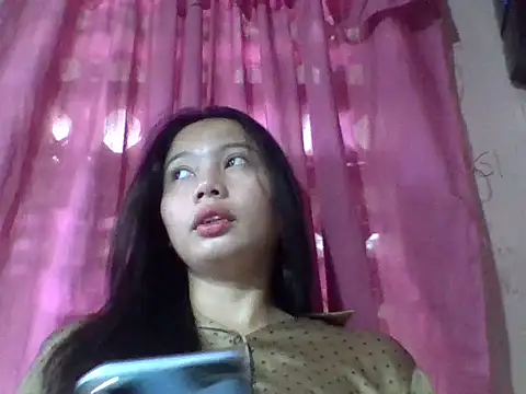 Baby girl0516 online show from October 8, 2025, 2:35 am